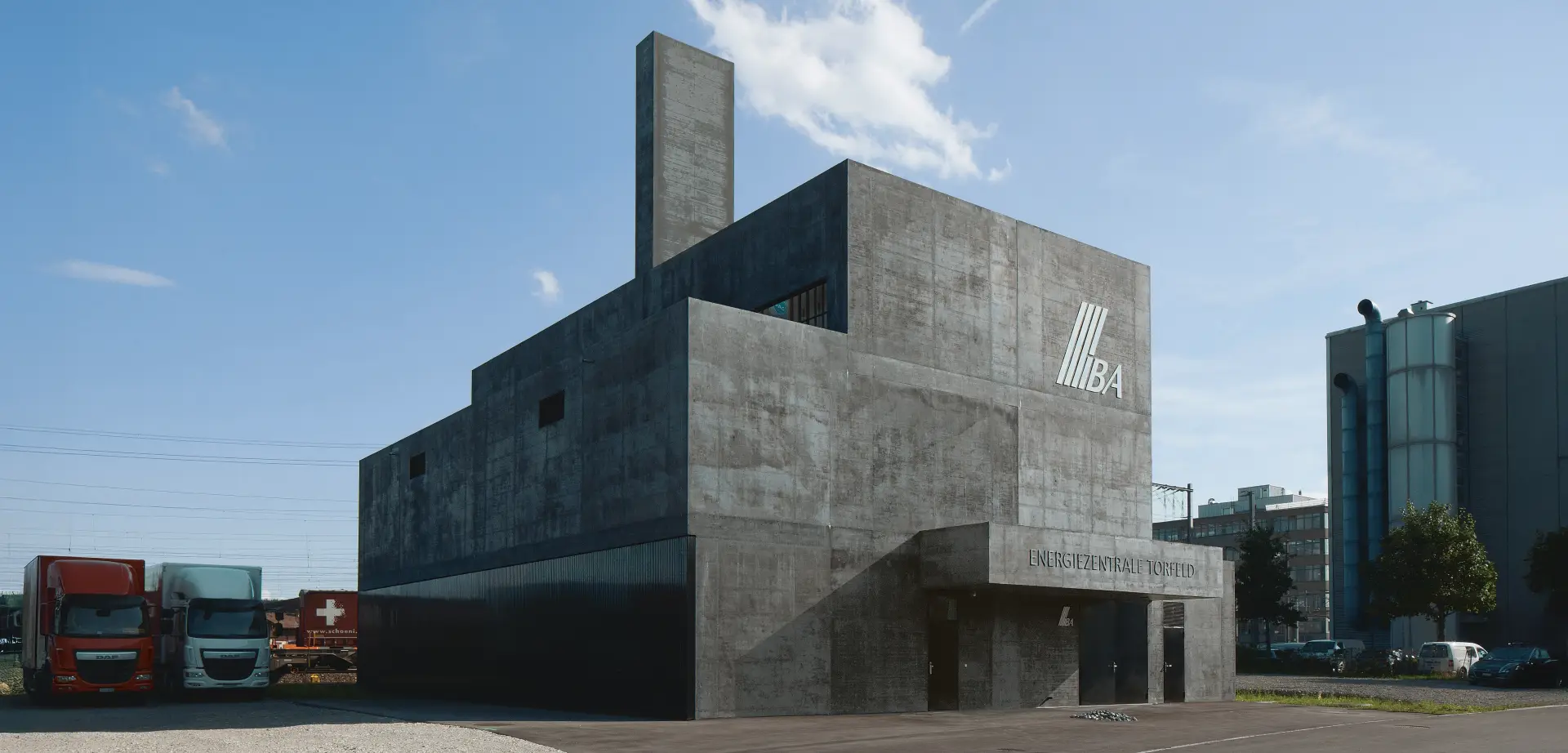 F70 Foto Aussen Header